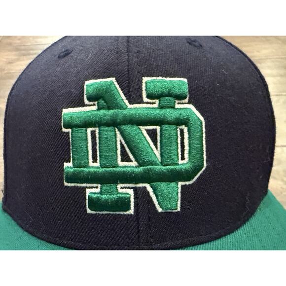 Top Of The World Two Tone Green Black Notre Dame Fighting Irish SnapBack Hat NWT - Picture 3 of 9